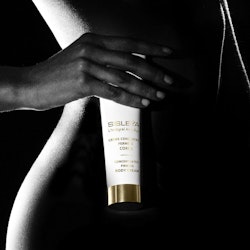 Sisley SISLEŸA L'INTÉGRAL ANTI-ÂGE CONCENTRATED FIRMING BODY CREAM 150 ml