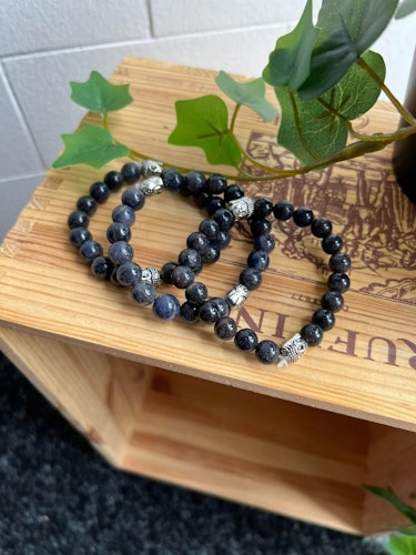 Buddha Armband, Iolite