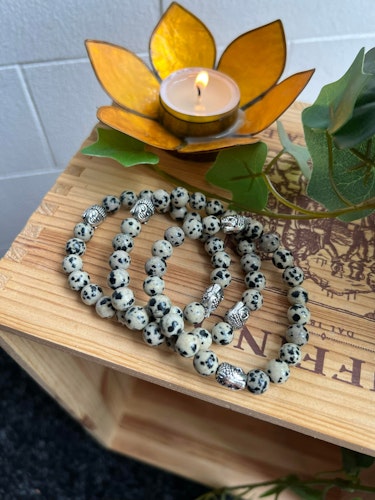 Buddha armband, dalmatisk