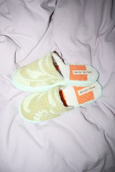 INDOOR SLIPPERS size 39-40