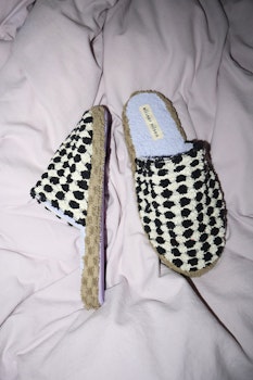 INDOOR SLIPPERS size 40-41