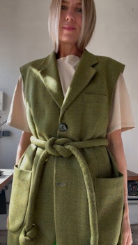 Wool vest with belt