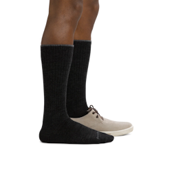 Darn Tough Men's The Standard Mid-Calf No Cushion Lightweight Lifestyle Sock - Black