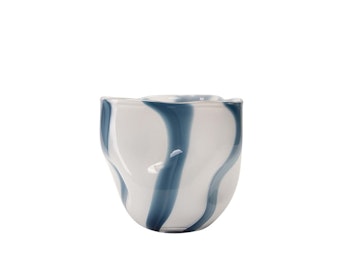Nopsis vase