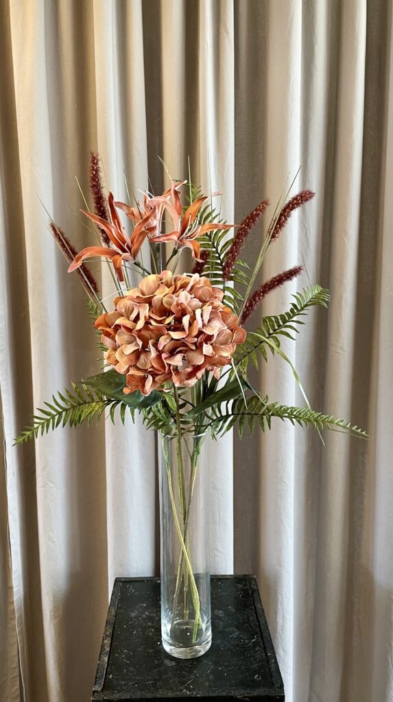 Nerine cinnamon
