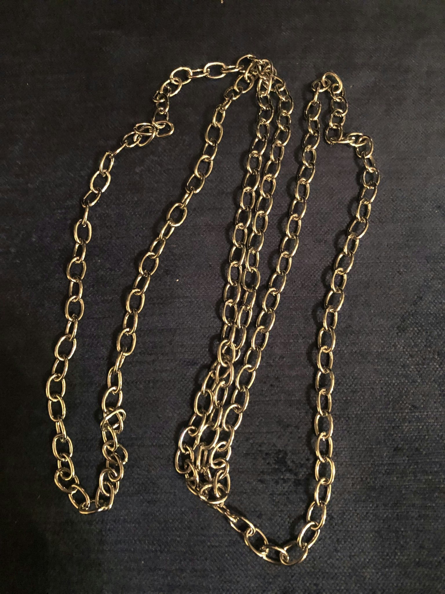 Halsband silverfärgad  100cm