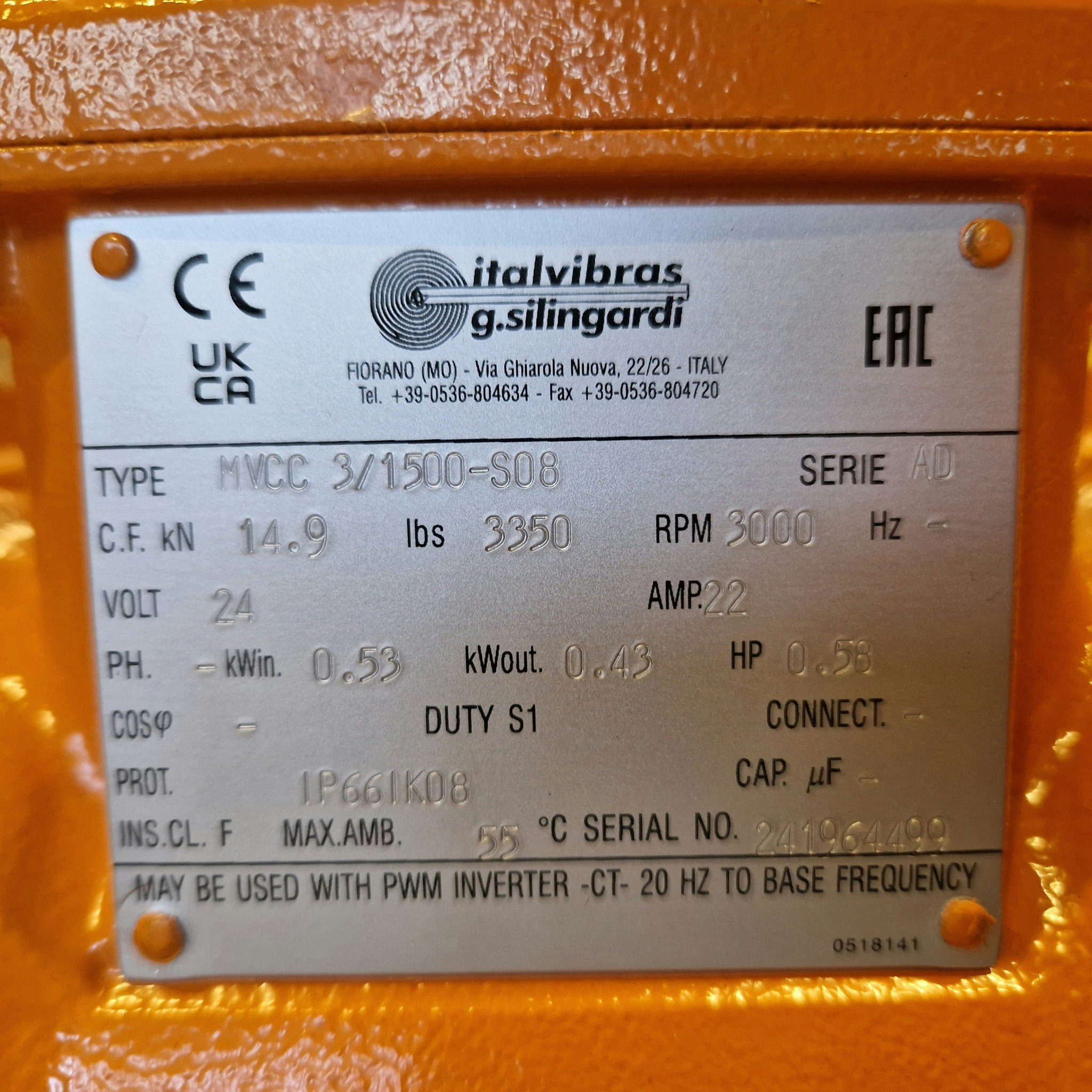 Krafitg vibrator for anleggsbruk. Tippkasser, Trau, betong etc