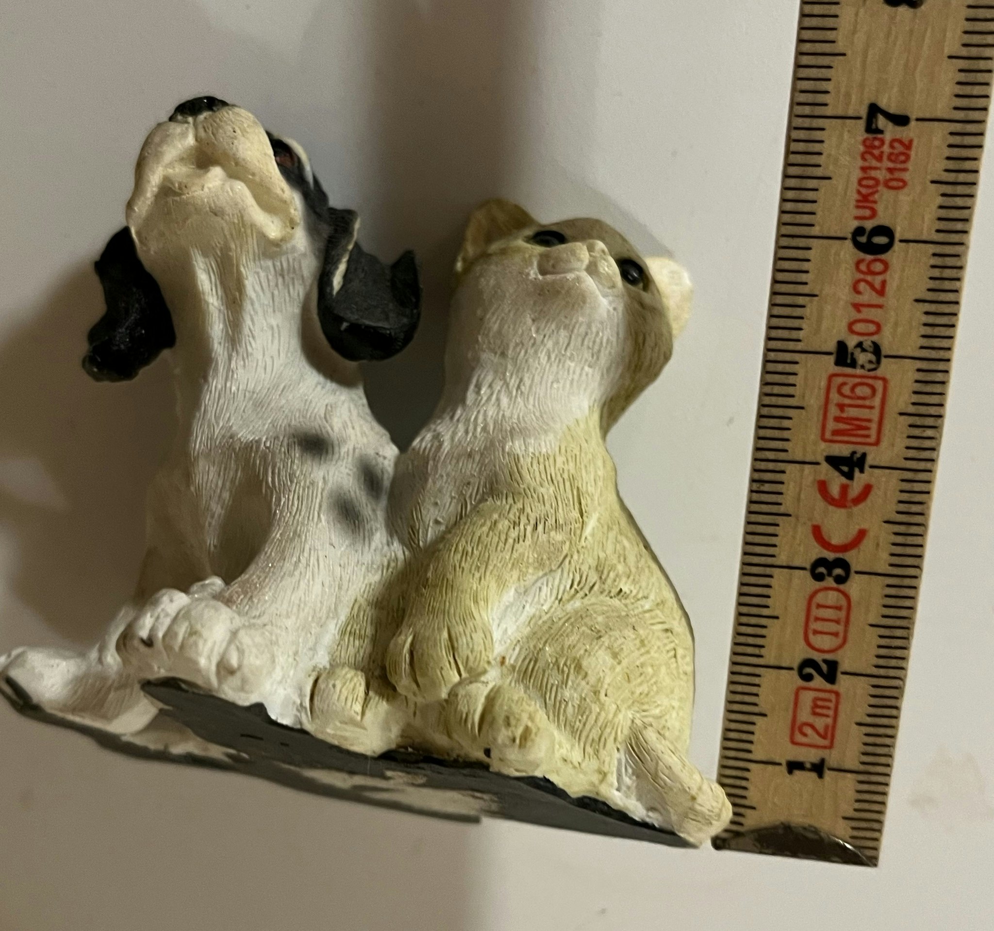 Figur med Hund og Kat