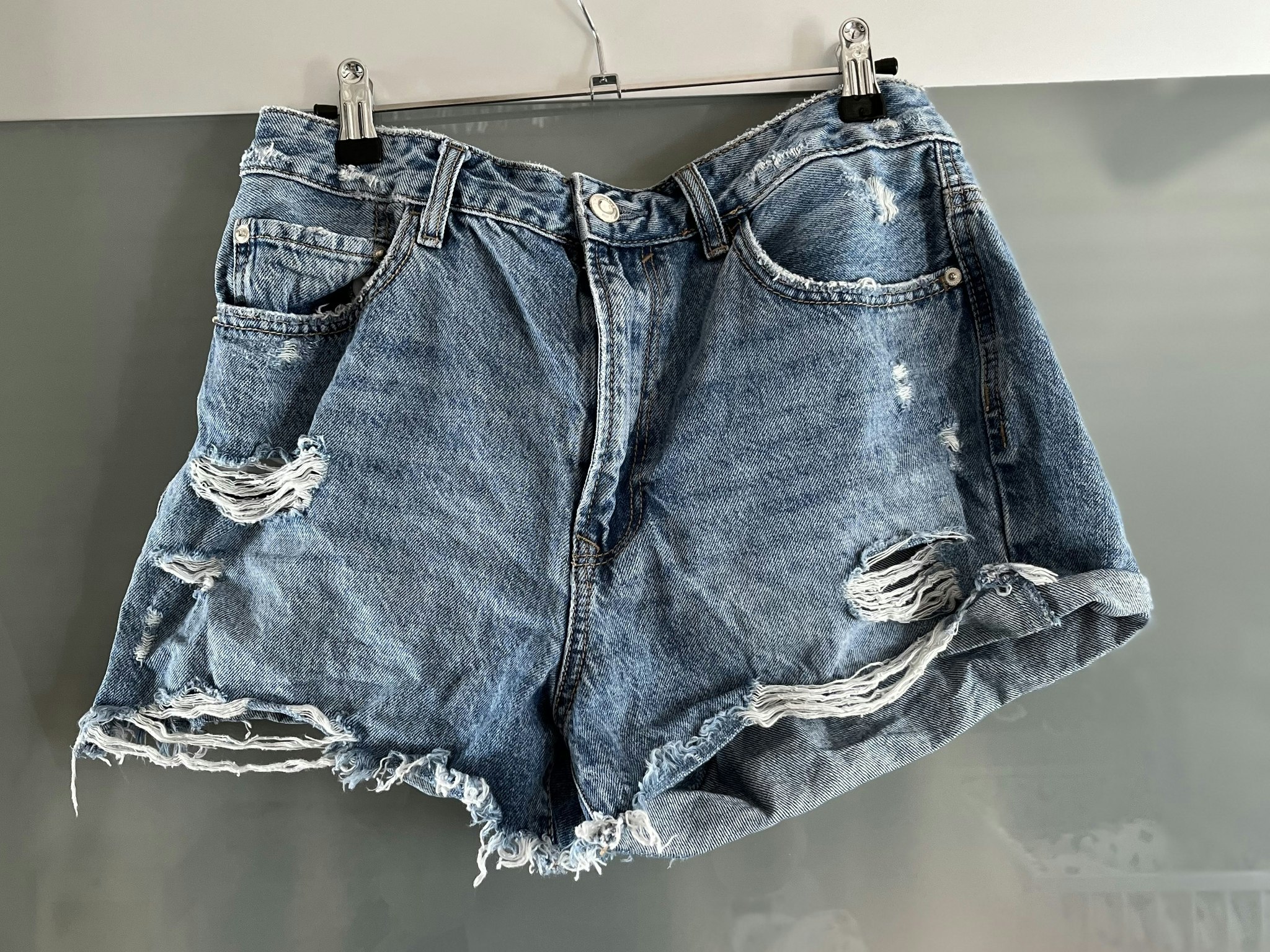 Shorts - Stradivarius - str. 42