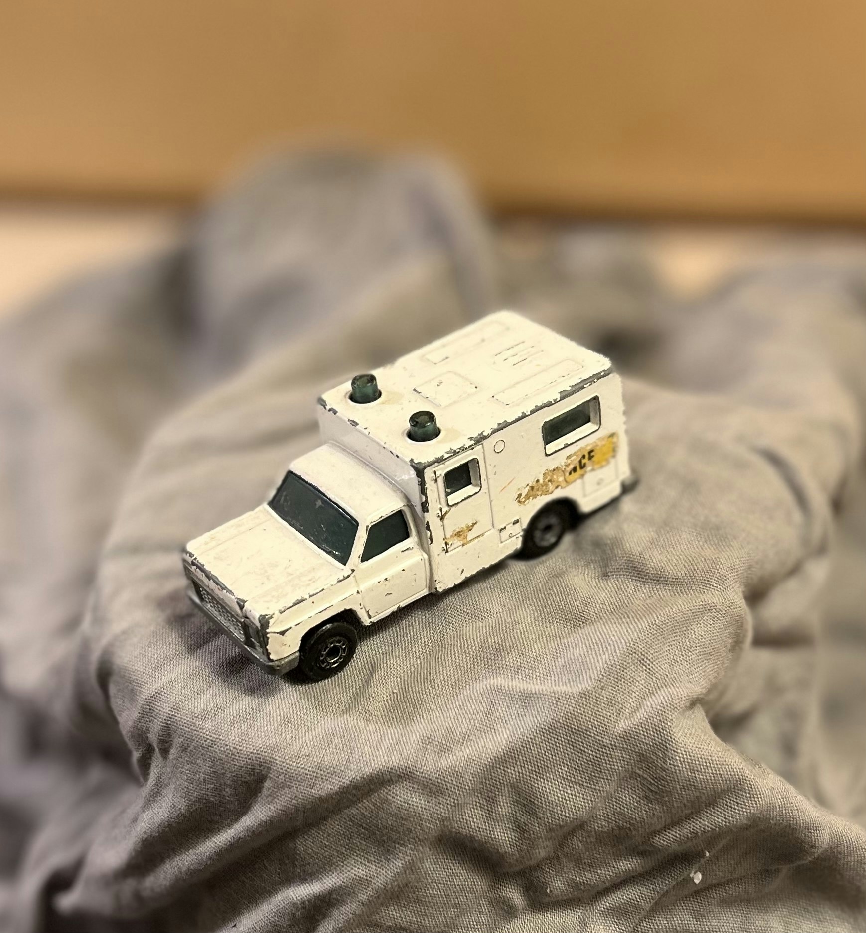 Matchbox no 41 ambulance 1977