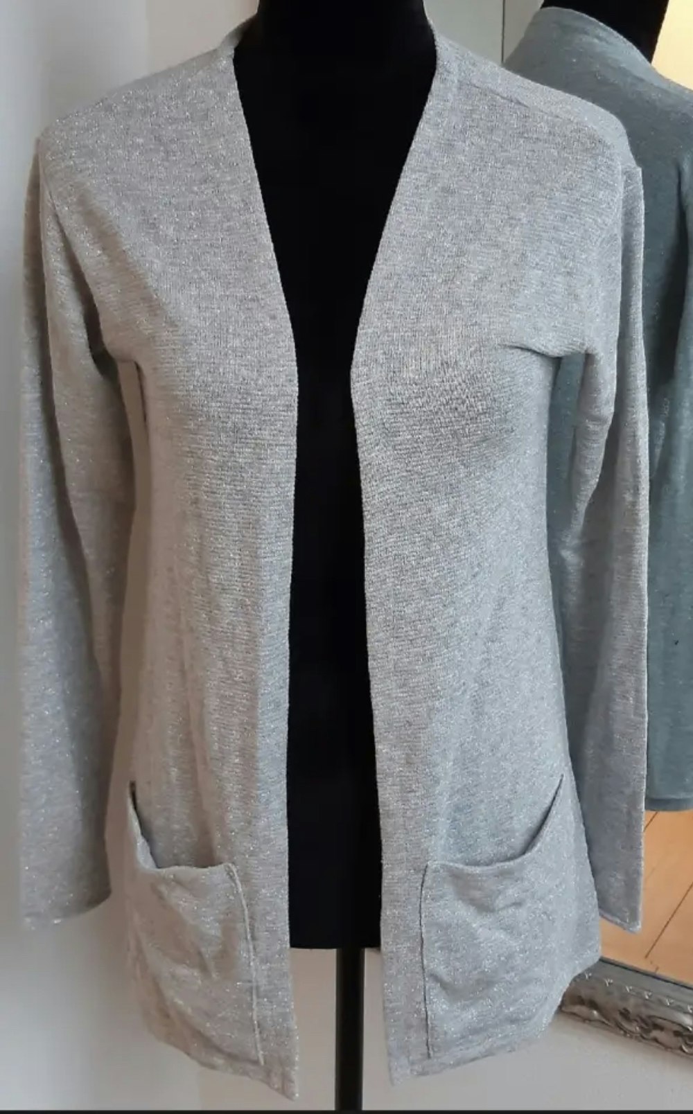 Cardigan - H&M str. 170