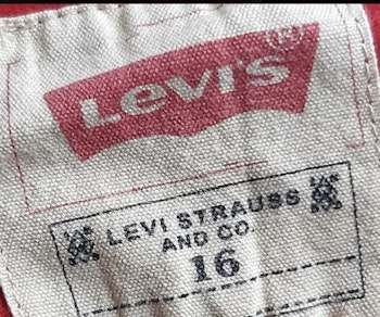 T-shirt - Levi’s str. 16 år