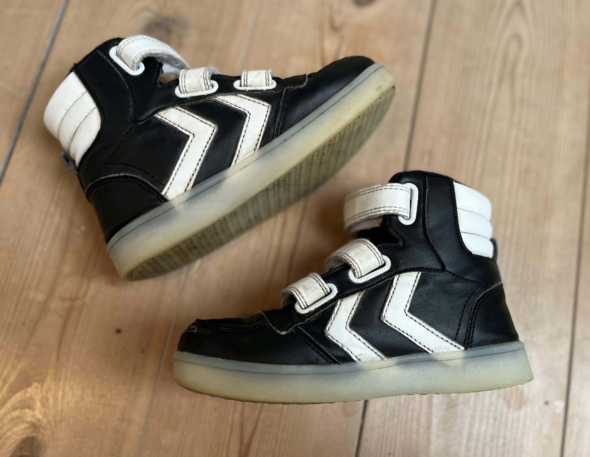 Vintersko - Adidas - str. 30