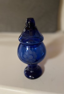Blå glaskrukke med låg - 22 cm