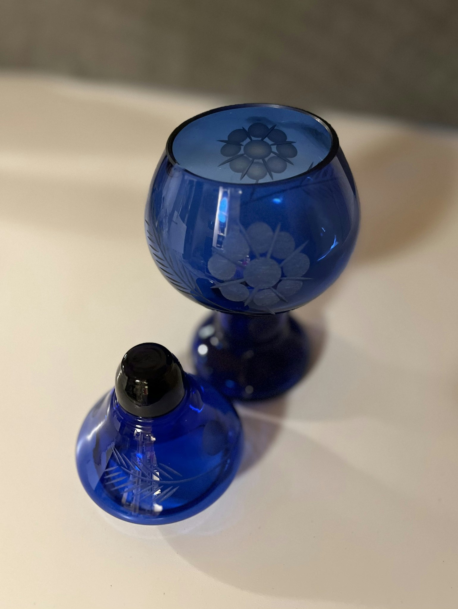 Blå glaskrukke med låg - 22 cm
