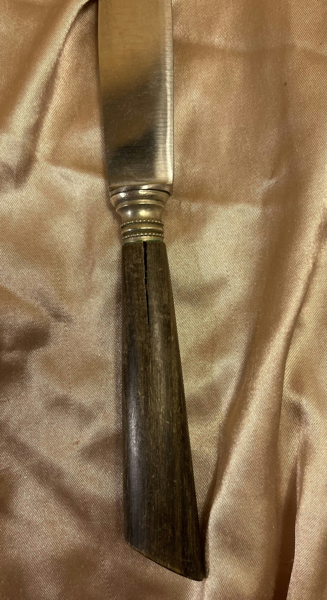 Bestik kniv