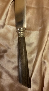 Bestik kniv