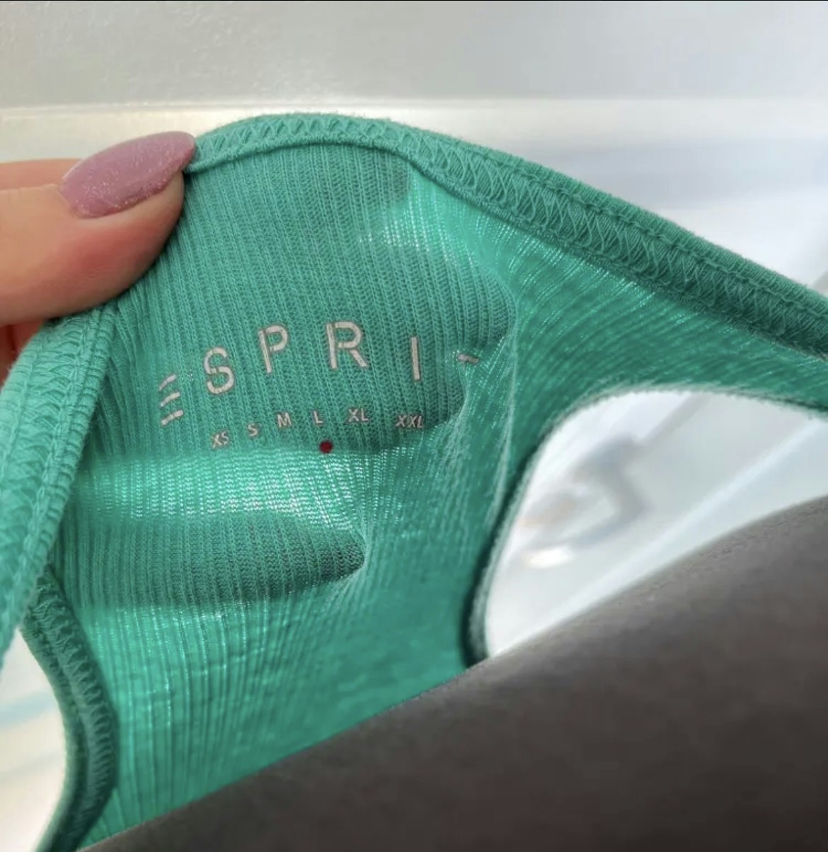 Esprit - str. L