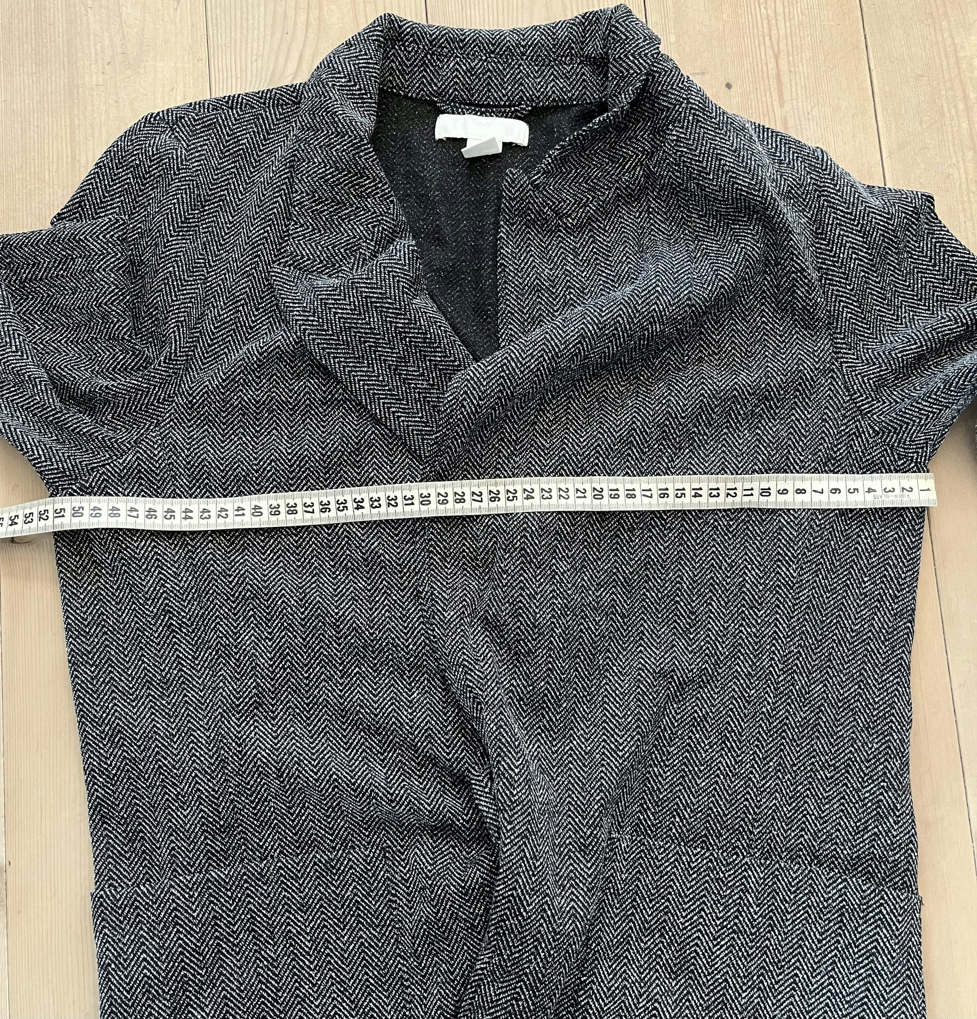 H&M - str. 44