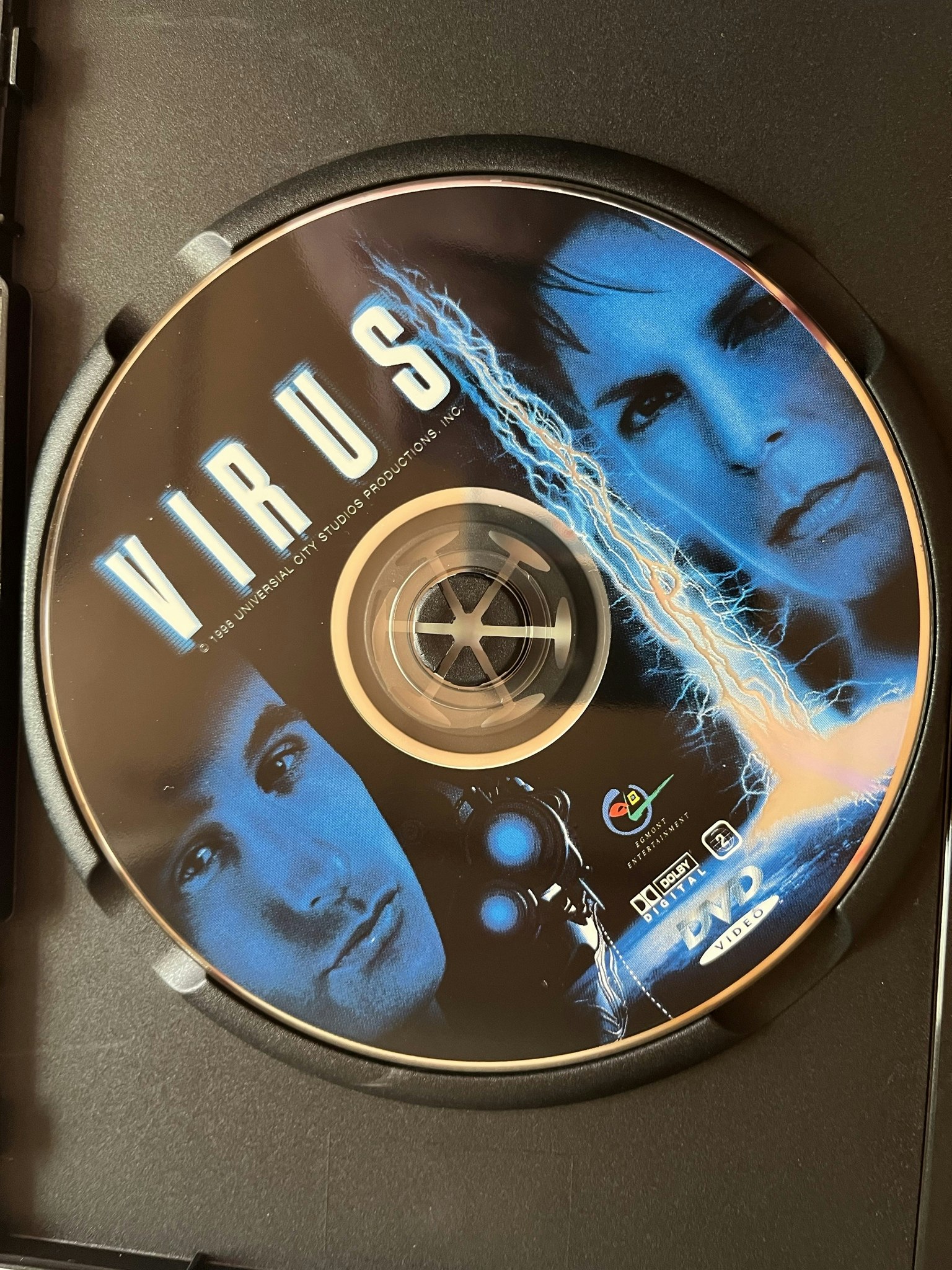 DVD - Virus