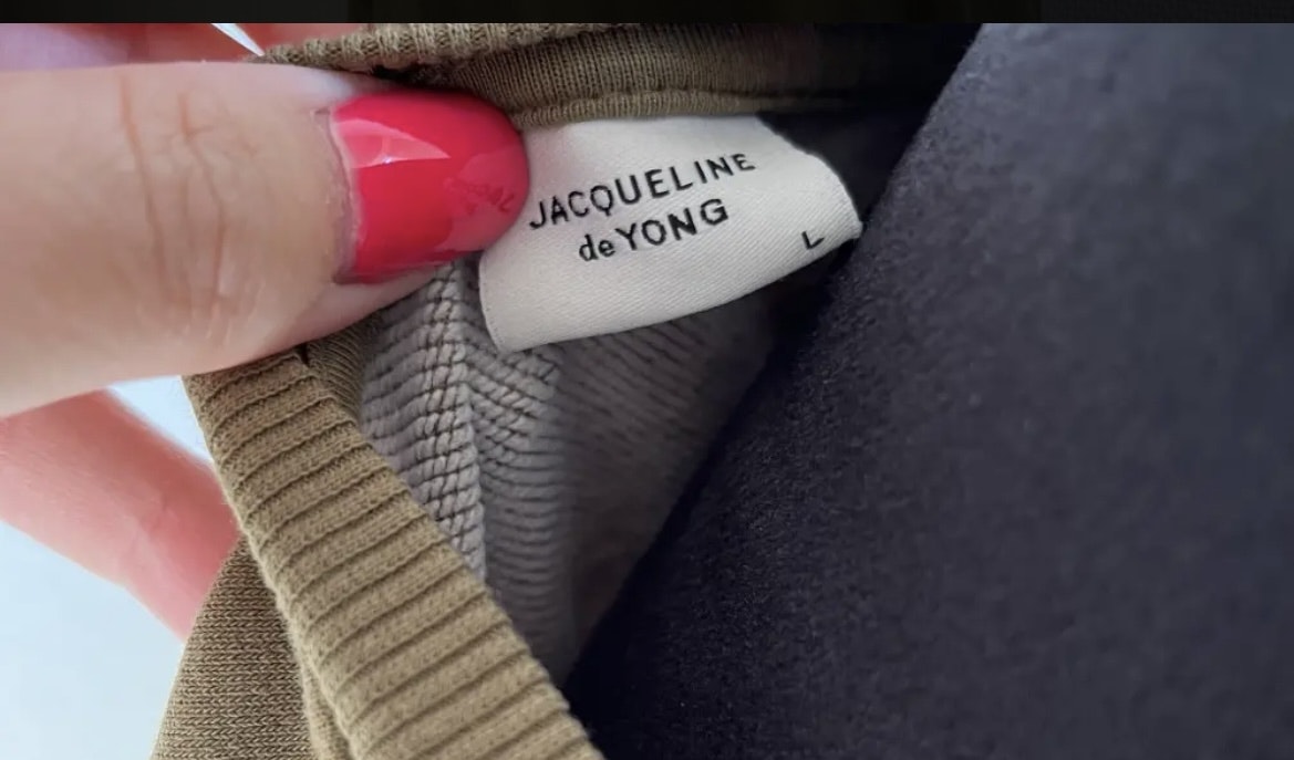 JDY (Jacqueline De Young) - str. L