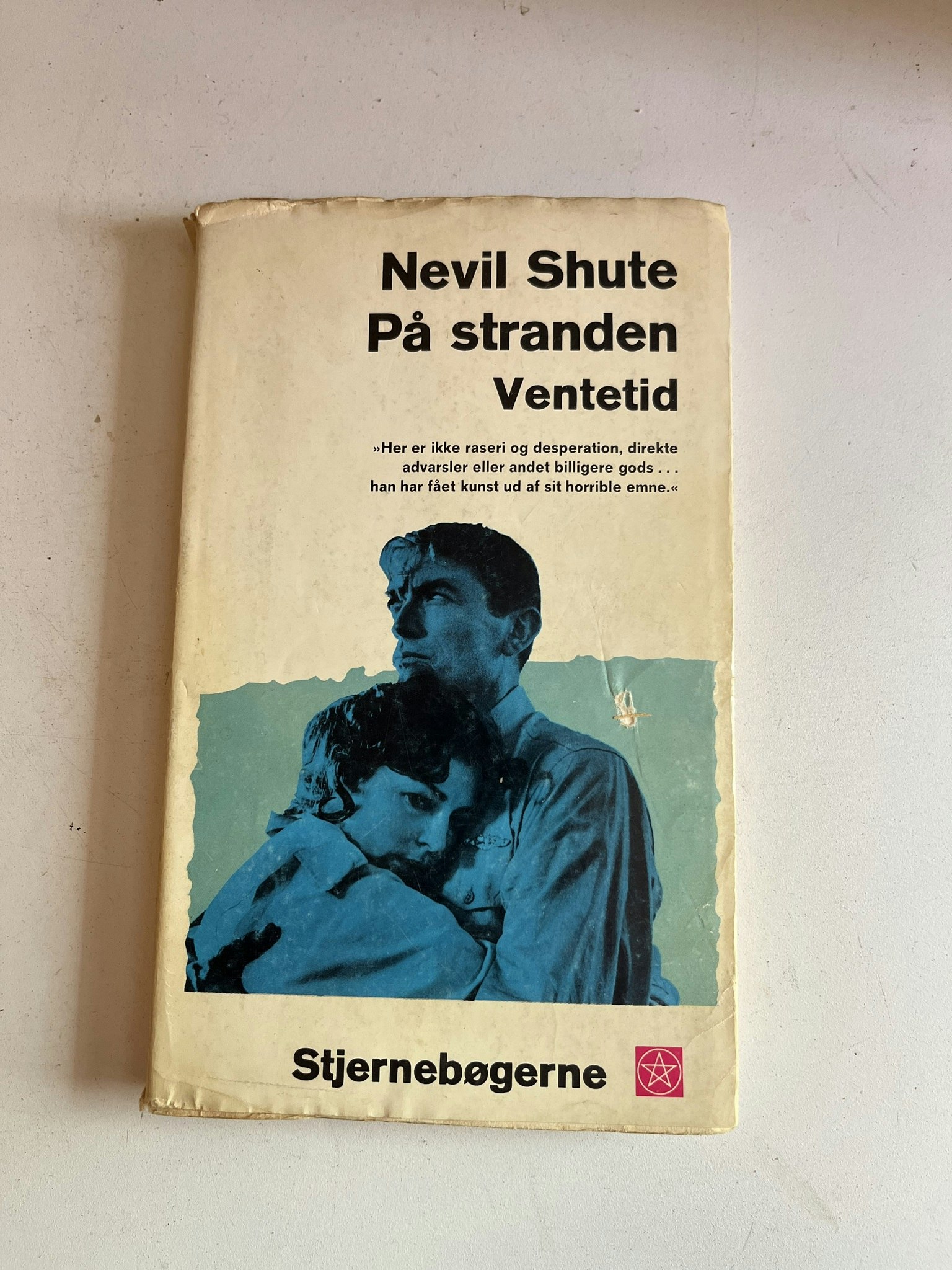 På stranden - Ventetid