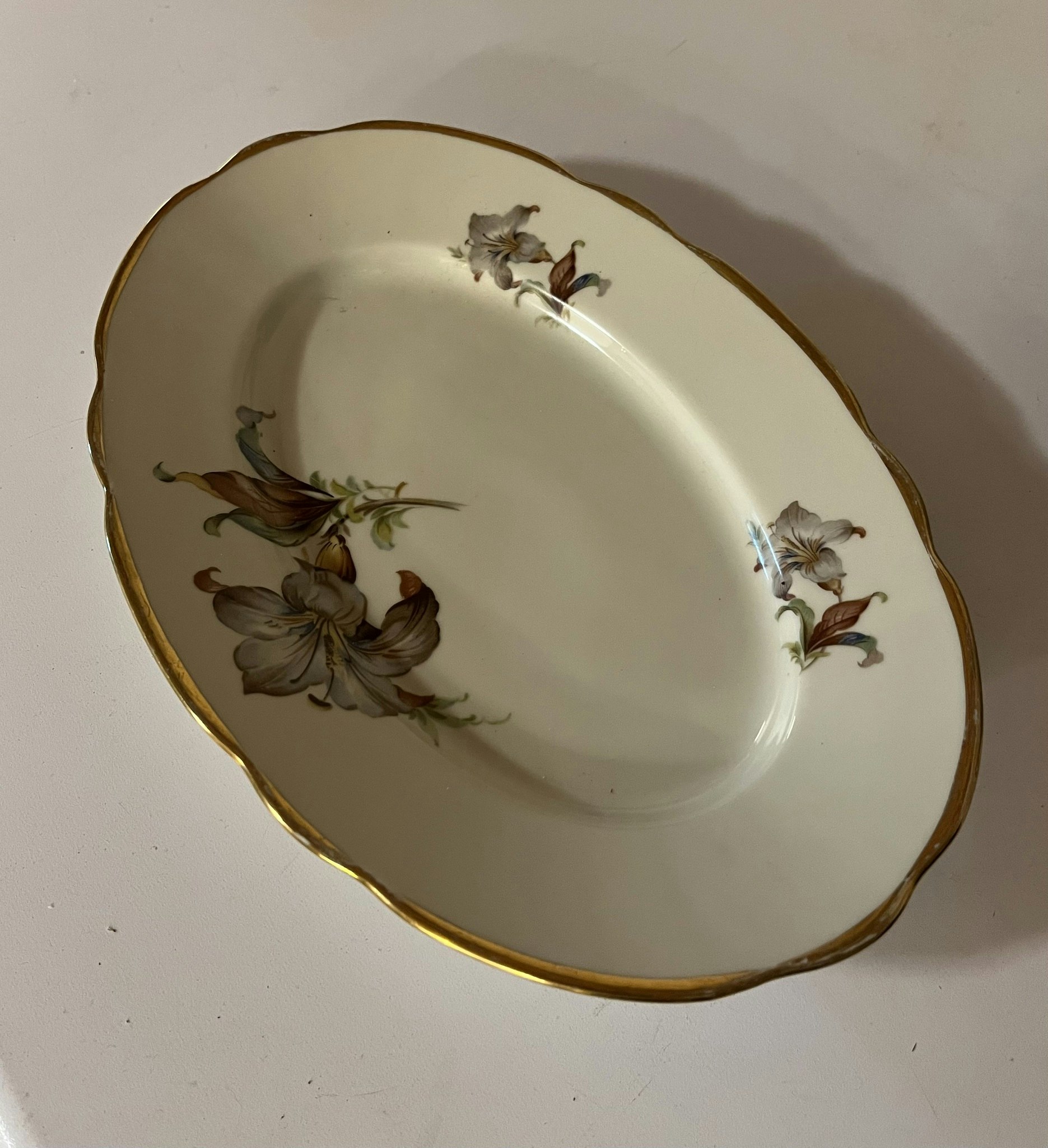 Fad, lilje - 28x18,5