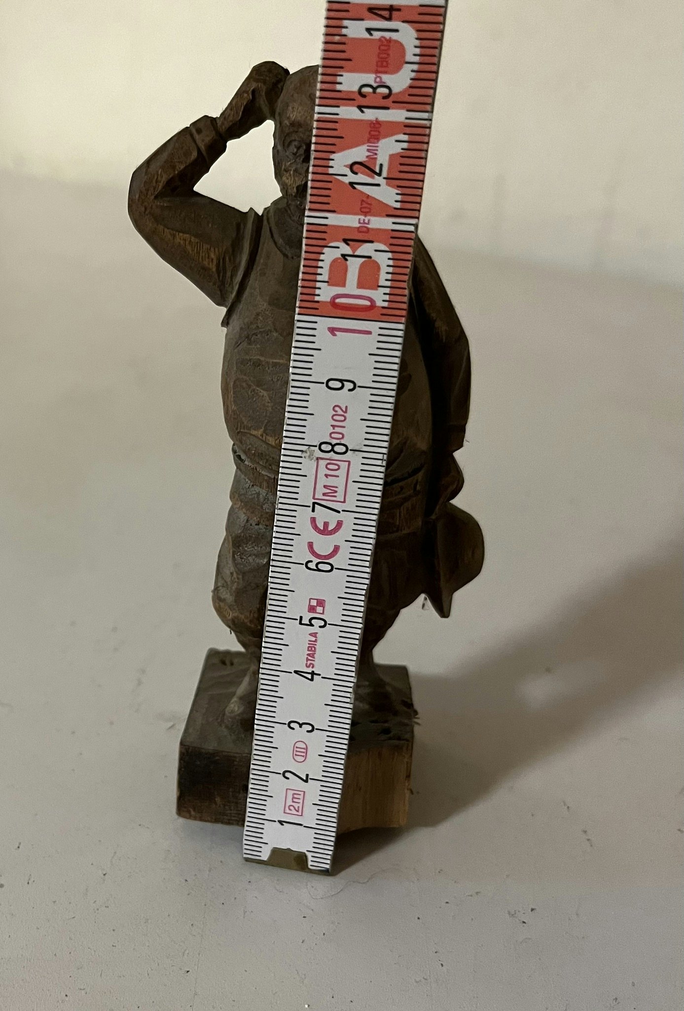 Figur i træ - 13,5 cm