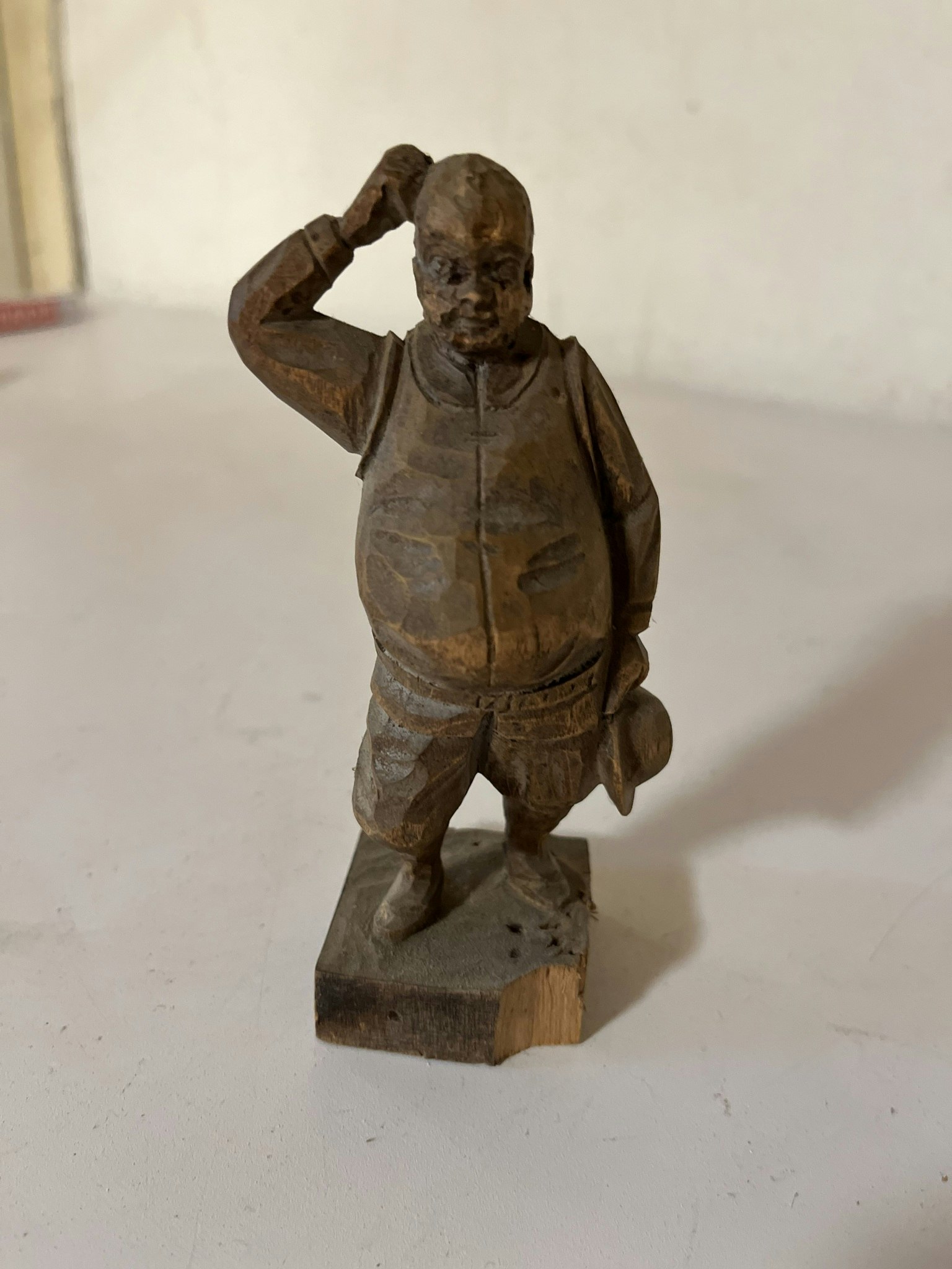 Figur i træ - 13,5 cm