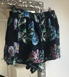 Shorts - str. XL