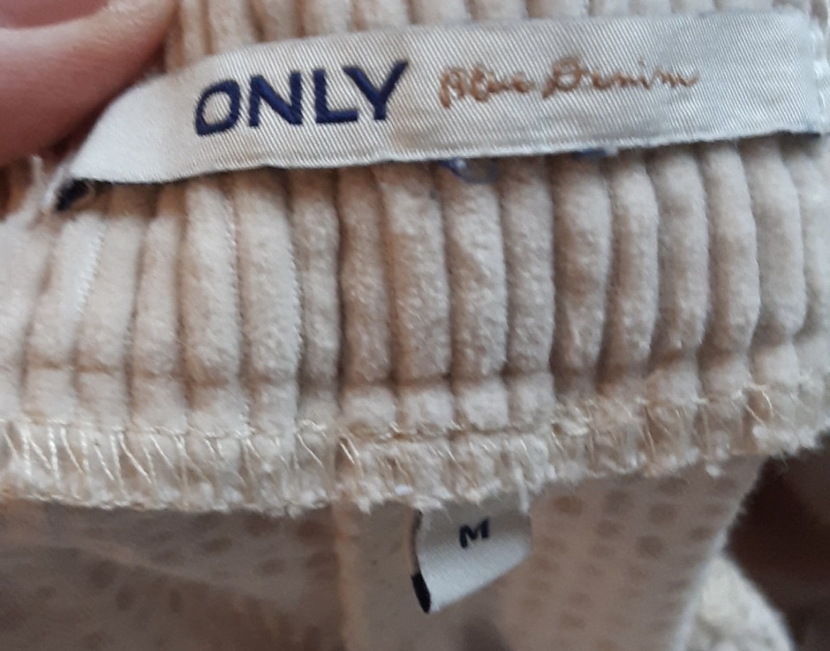 ONLY - str. M