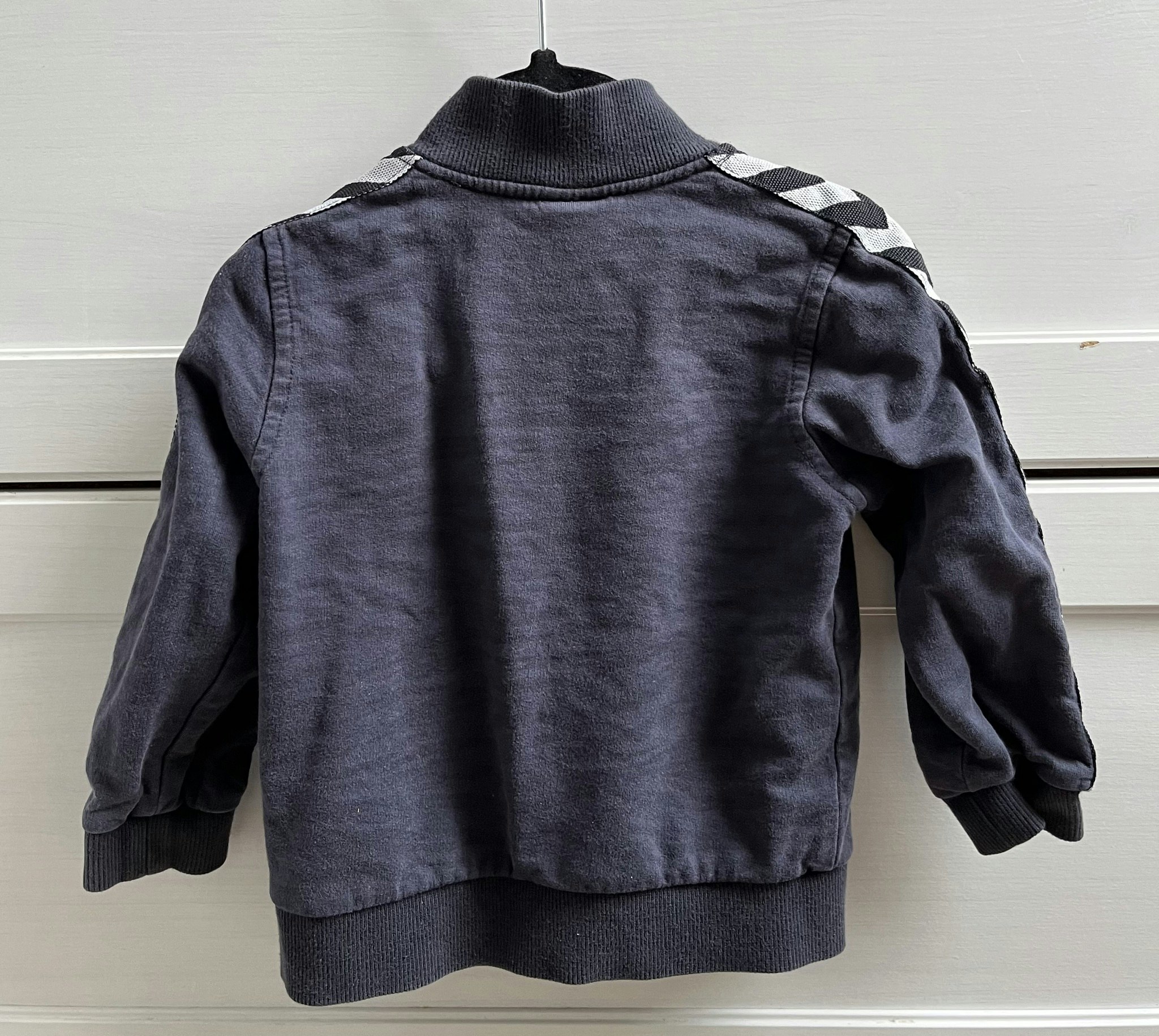 Hummel - str. 86