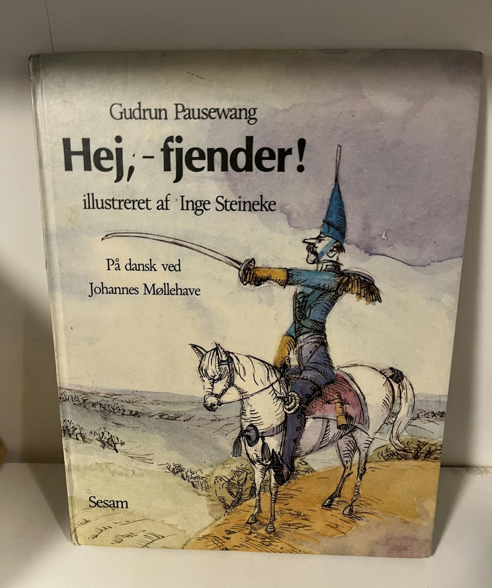 Hej, - fjender!