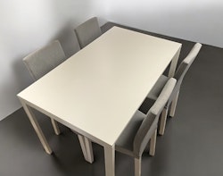 Ikea spisebord med 4 stole
