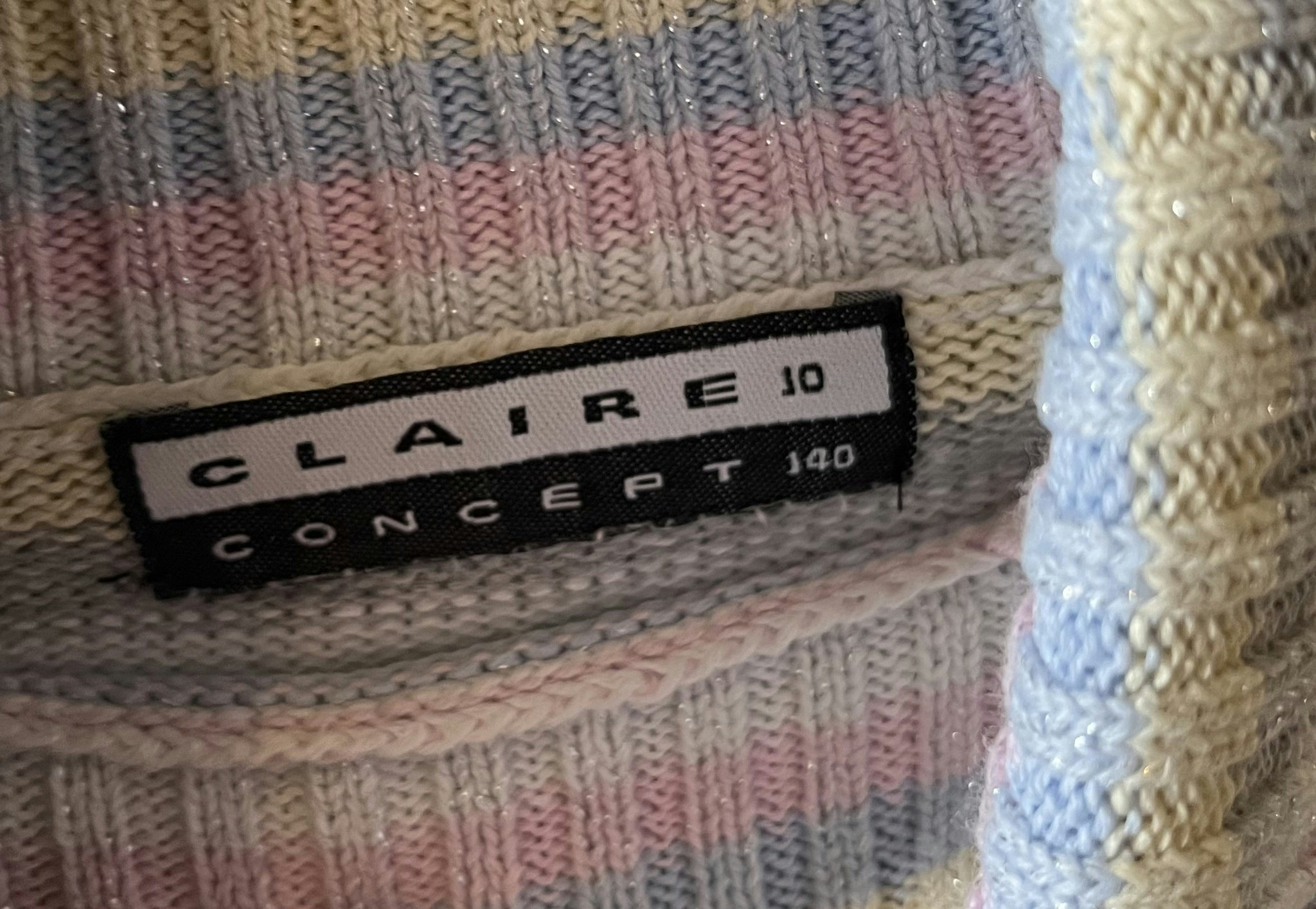 Claire Concept - str. 140