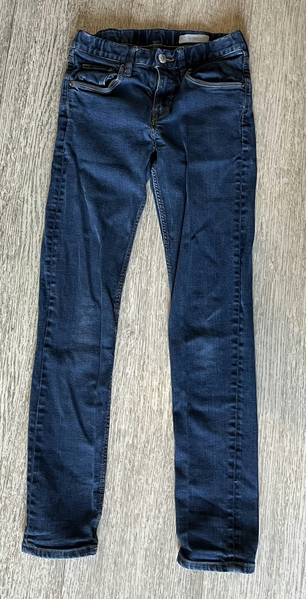 Skinny - str. 146