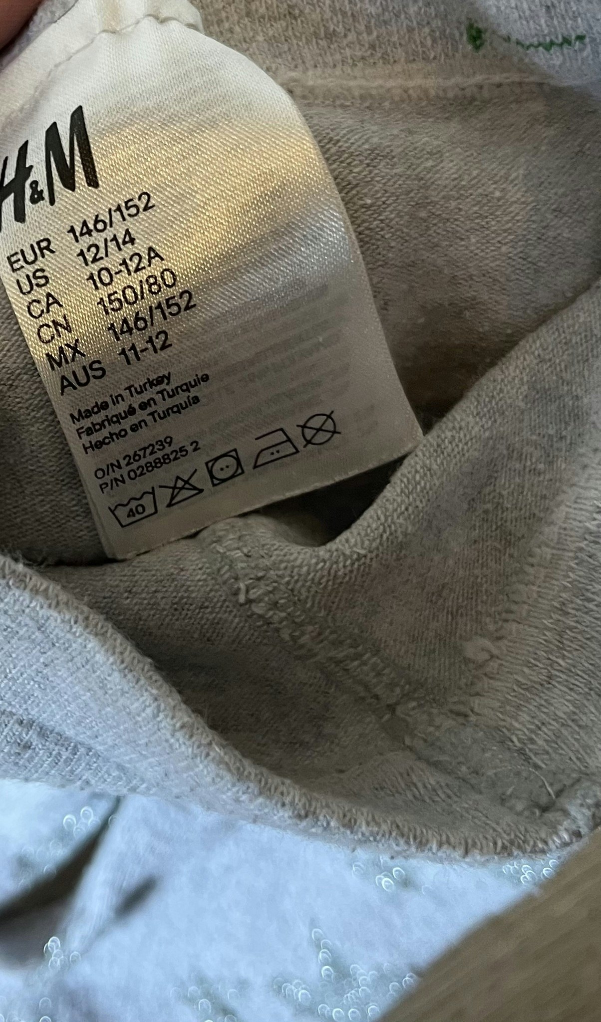 H&M - str. 146 / 152