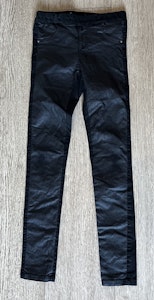 Name It - str. 140