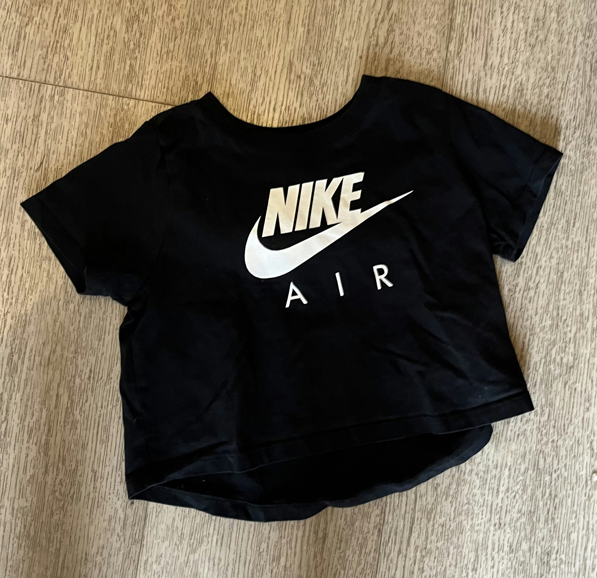 Nike - str. 128 / 137