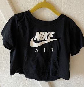 Nike - str. 128 / 137