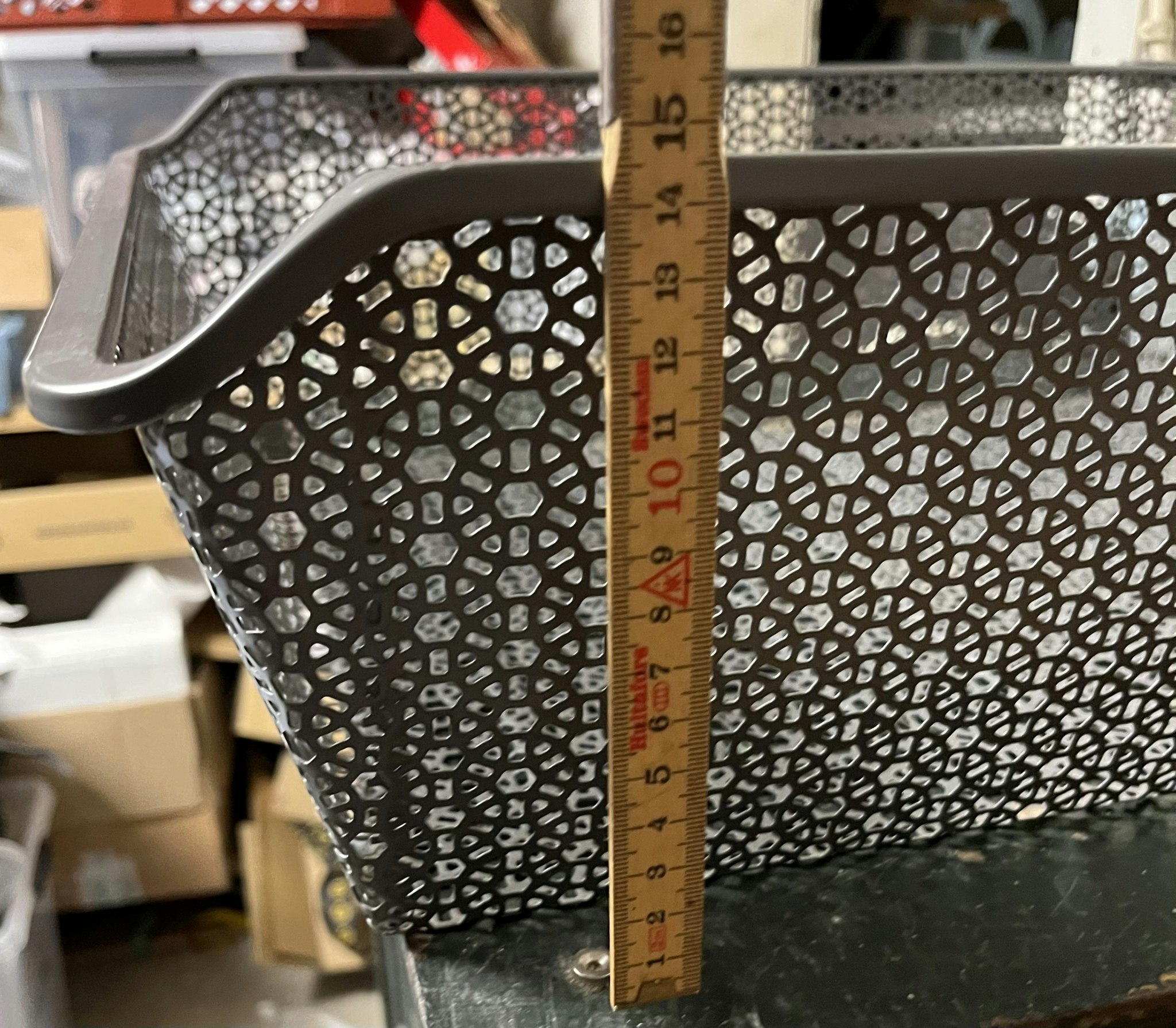 Metal kurv