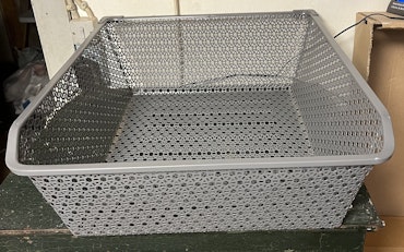 Metal kurv