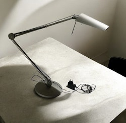 Luxo bordlampe