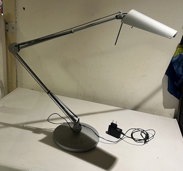 Luxo bordlampe