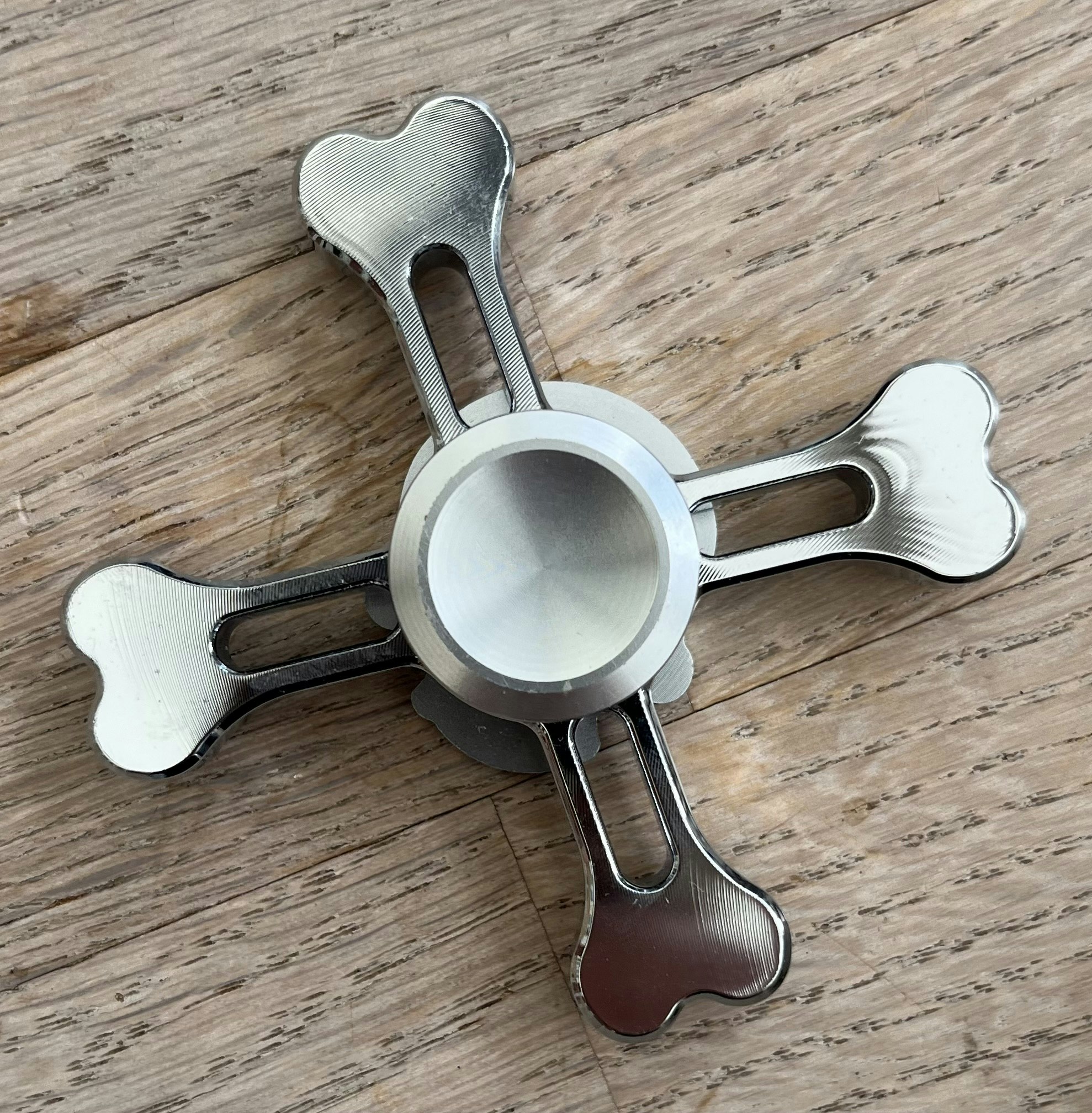 Fidget spinner i æske