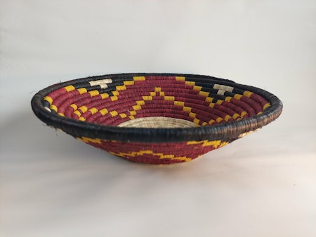 Rwenzori table basket