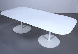 Bord, Gubi Table 2.0 - Specialbeställt med Corian