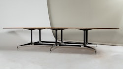 Bord, Vitra Segmented Table 380 cm - Charles & Ray Eames - Från år 2015