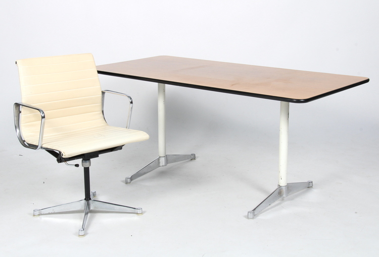 Grupp, Herman Miller/Vitra, EA-108 & Segmented Table - Charles & Ray Eames
