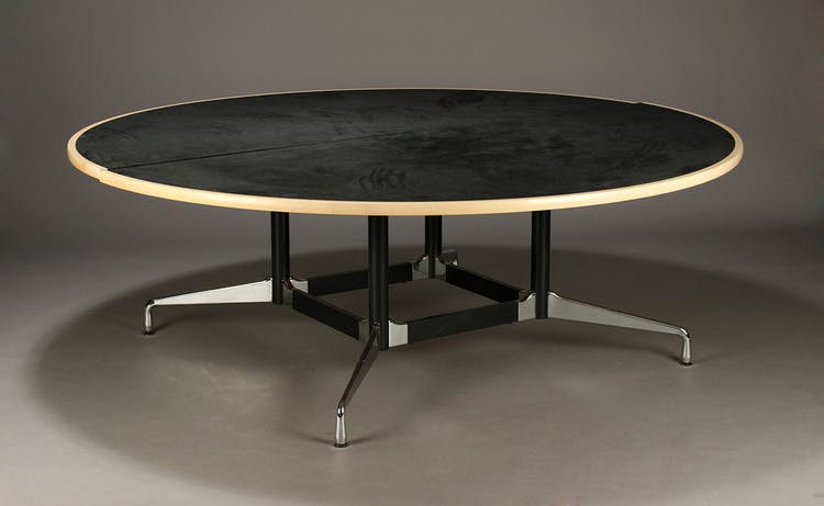 Bord / spelbord, Vitra Round Dining Table - Charles & Ray Eames